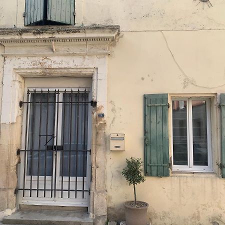 Maison De Village Provencal Vallabrègues Esterno foto