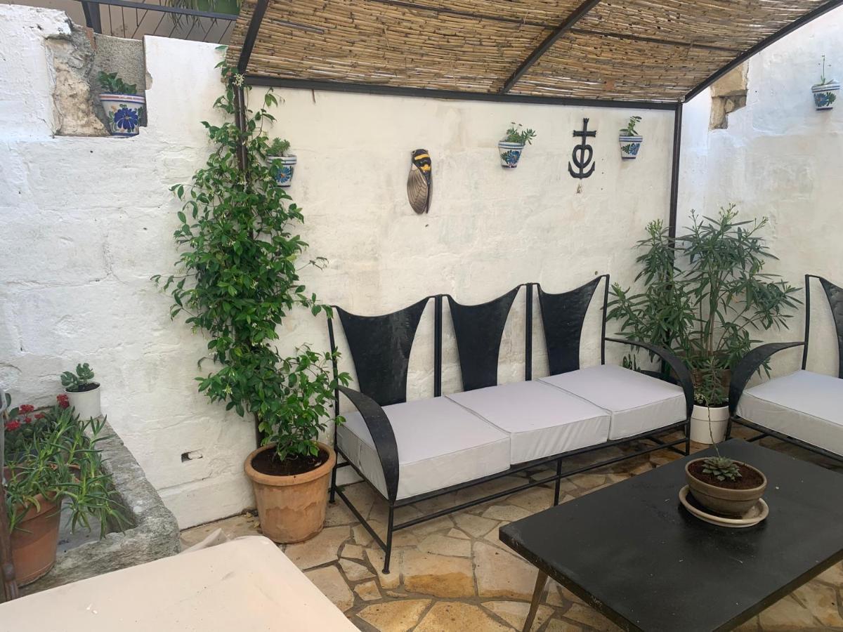 Maison De Village Provencal Vallabrègues Esterno foto